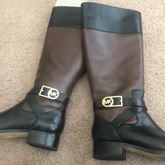 Michael Kors |Two Toned| Black and Brown| Boots - Picture 5 of 7
